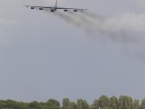 RIAT2009_261 - now here is a unique pic - a B52 flies over the Vulcan which is lining up for take off